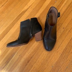Madewell Leather Billie Bootie Size 7